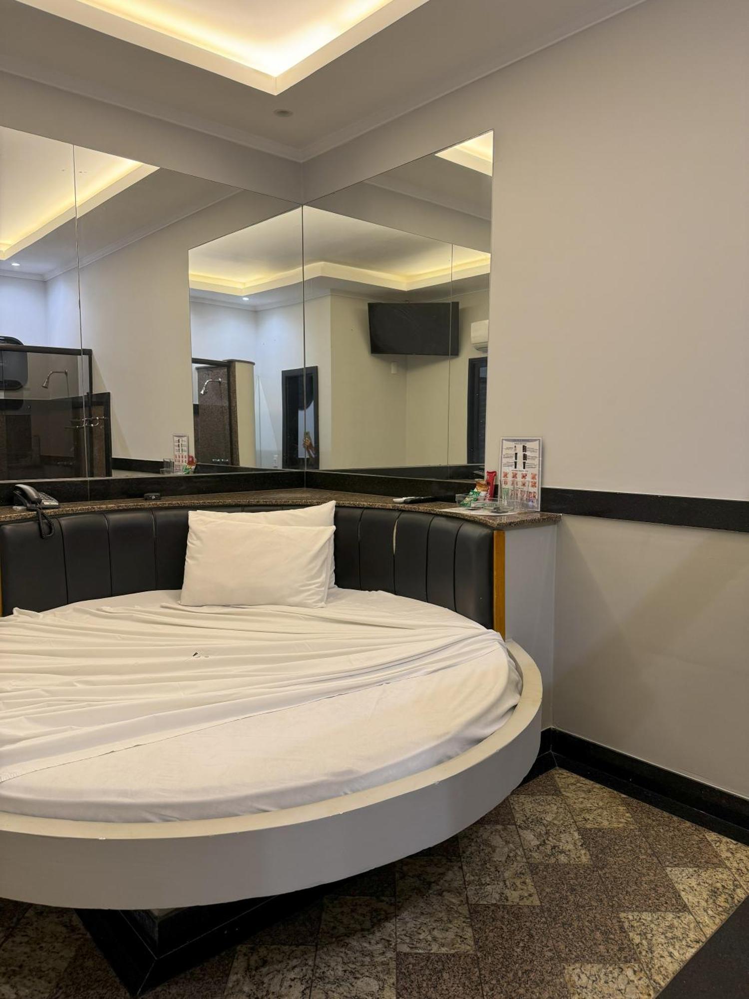 Village Motel Ribeirão Preto Eksteriør billede